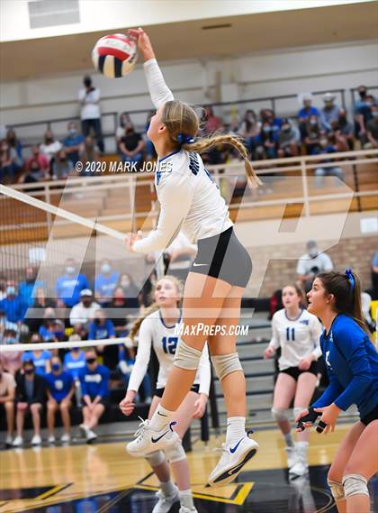 Thumbnail 2 in Valley Christian @ Snowflake (AIA 3A Semifinal) photogallery.