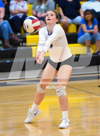Thumbnail 1 in Valley Christian @ Snowflake (AIA 3A Semifinal) photogallery.