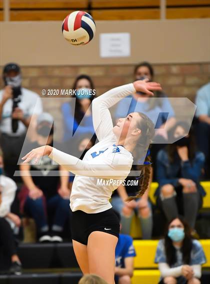 Thumbnail 3 in Valley Christian @ Snowflake (AIA 3A Semifinal) photogallery.