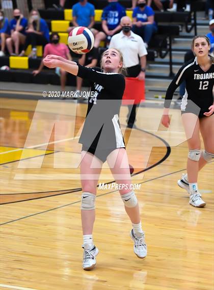 Thumbnail 1 in Valley Christian @ Snowflake (AIA 3A Semifinal) photogallery.