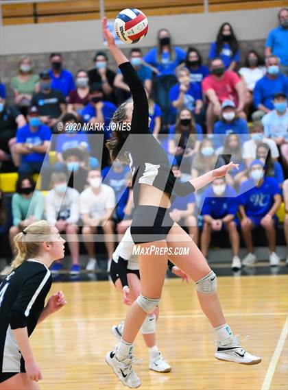 Thumbnail 3 in Valley Christian @ Snowflake (AIA 3A Semifinal) photogallery.