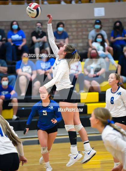 Thumbnail 3 in Valley Christian @ Snowflake (AIA 3A Semifinal) photogallery.