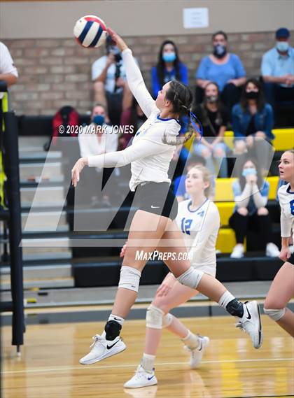 Thumbnail 1 in Valley Christian @ Snowflake (AIA 3A Semifinal) photogallery.