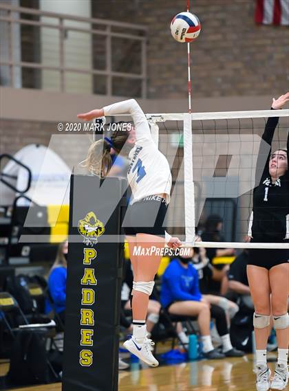 Thumbnail 1 in Valley Christian @ Snowflake (AIA 3A Semifinal) photogallery.
