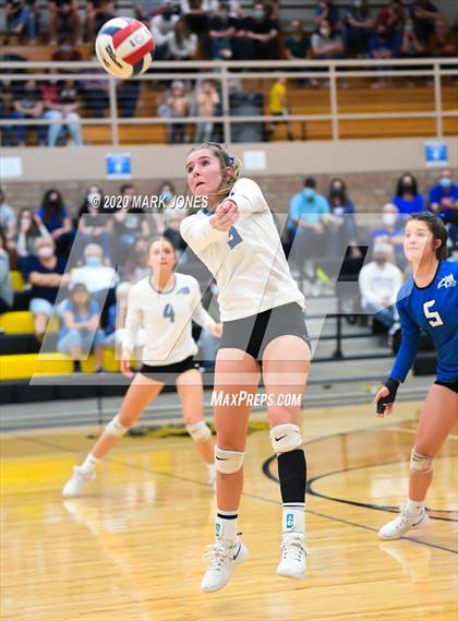 Thumbnail 1 in Valley Christian @ Snowflake (AIA 3A Semifinal) photogallery.