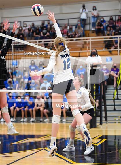Thumbnail 3 in Valley Christian @ Snowflake (AIA 3A Semifinal) photogallery.