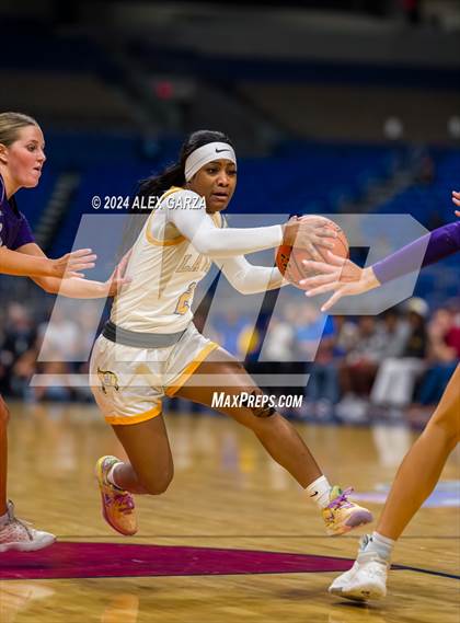Thumbnail 1 in La Vega vs. Canyon (UIL 4A Basketball Final) photogallery.
