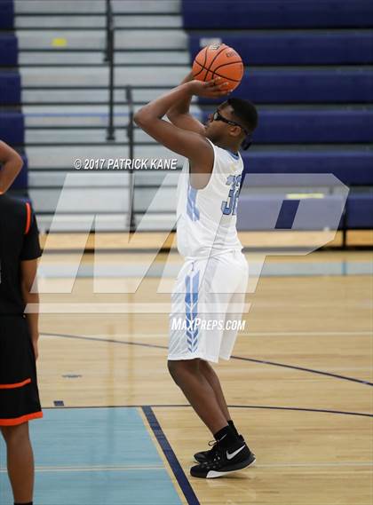 Thumbnail 1 in Hayfield @ Yorktown photogallery.