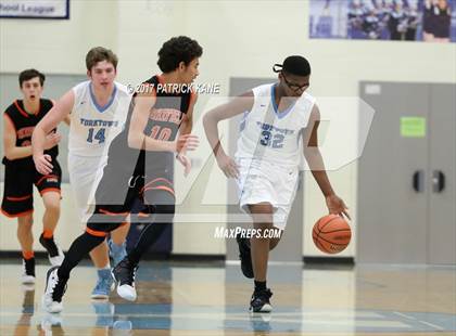 Thumbnail 1 in Hayfield @ Yorktown photogallery.