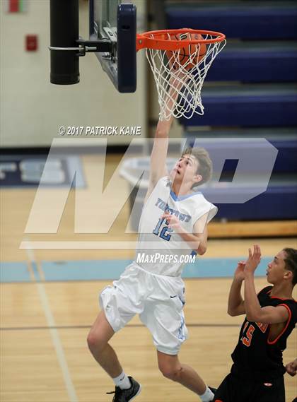 Thumbnail 1 in Hayfield @ Yorktown photogallery.