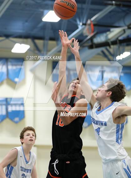 Thumbnail 3 in Hayfield @ Yorktown photogallery.