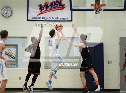 Thumbnail 3 in Hayfield @ Yorktown photogallery.