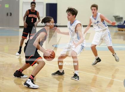 Thumbnail 1 in Hayfield @ Yorktown photogallery.