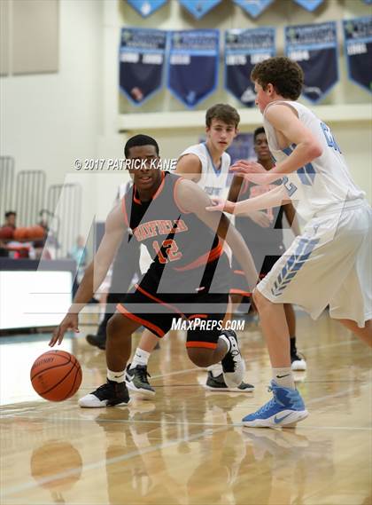 Thumbnail 1 in Hayfield @ Yorktown photogallery.