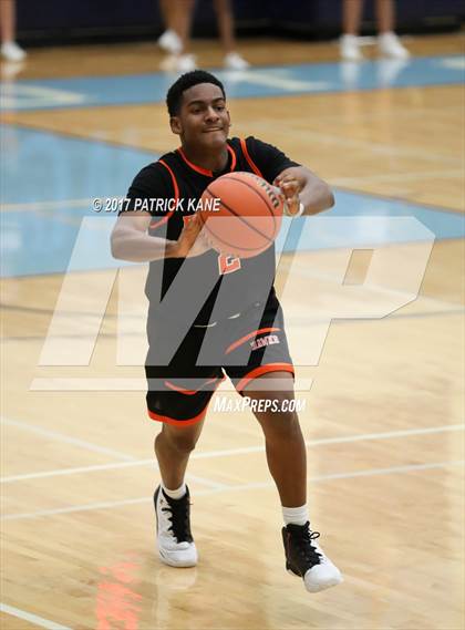Thumbnail 1 in Hayfield @ Yorktown photogallery.