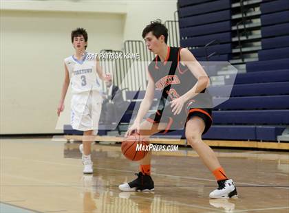 Thumbnail 2 in JV: Hayfield @ Yorktown photogallery.