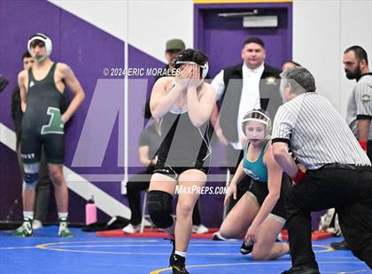 Thumbnail 3 in CIF SDS Masters Tournament photogallery.