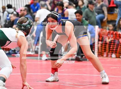 Thumbnail 2 in CIF SDS Masters Tournament photogallery.