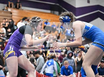 Thumbnail 2 in CIF SDS Masters Tournament photogallery.