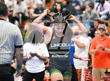 Thumbnail 2 in CIF SDS Masters Tournament photogallery.