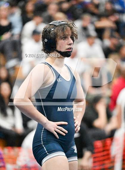 Thumbnail 2 in CIF SDS Masters Tournament photogallery.