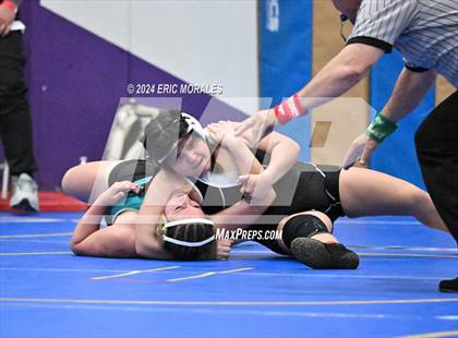 Thumbnail 2 in CIF SDS Masters Tournament photogallery.