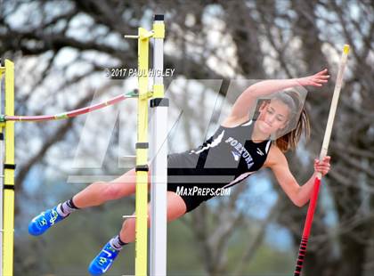 Thumbnail 3 in Eagle Classic Relays photogallery.