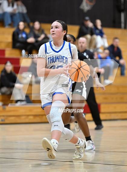 Thumbnail 3 in McNair vs. Rocklin (916 vs. 209 Challenge) photogallery.