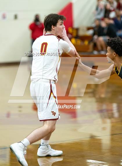 Thumbnail 2 in Mission Bay vs. Torrey Pines (CIF SDS Open Division Semifinal) photogallery.