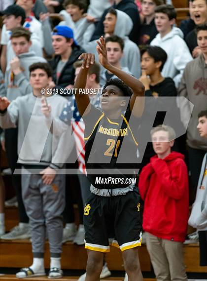 Thumbnail 3 in Mission Bay vs. Torrey Pines (CIF SDS Open Division Semifinal) photogallery.