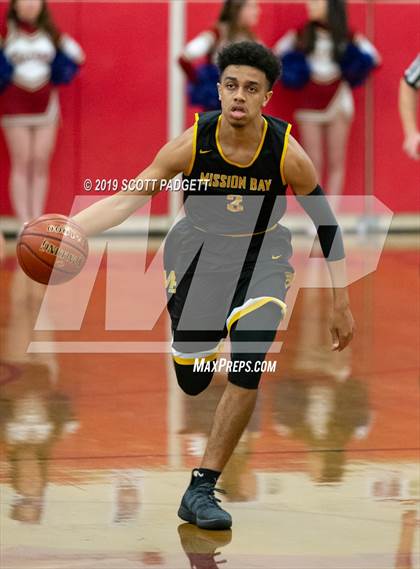 Thumbnail 1 in Mission Bay vs. Torrey Pines (CIF SDS Open Division Semifinal) photogallery.