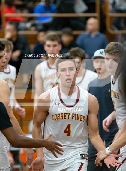 Thumbnail 2 in Mission Bay vs. Torrey Pines (CIF SDS Open Division Semifinal) photogallery.