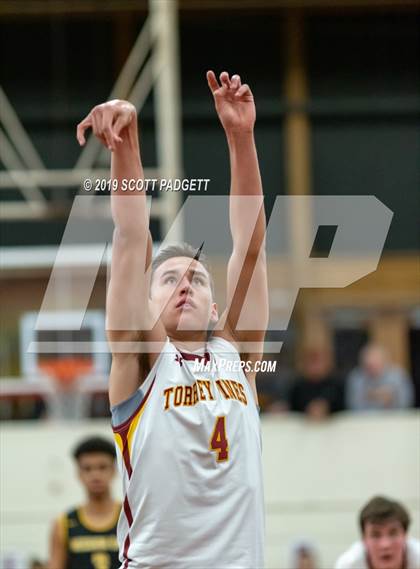 Thumbnail 3 in Mission Bay vs. Torrey Pines (CIF SDS Open Division Semifinal) photogallery.
