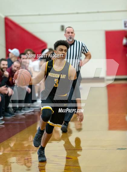 Thumbnail 2 in Mission Bay vs. Torrey Pines (CIF SDS Open Division Semifinal) photogallery.