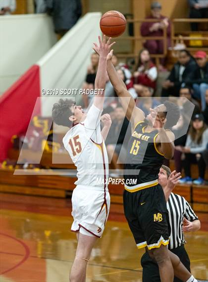 Thumbnail 3 in Mission Bay vs. Torrey Pines (CIF SDS Open Division Semifinal) photogallery.