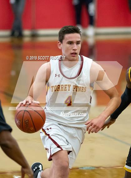 Thumbnail 3 in Mission Bay vs. Torrey Pines (CIF SDS Open Division Semifinal) photogallery.