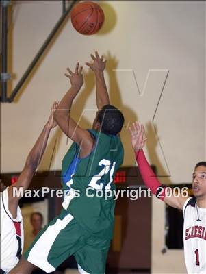 Thumbnail 1 in Sacred Heart Cathedral vs Salesian (CIF NorCal D4 Final) photogallery.