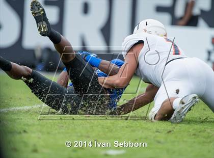 Thumbnail 2 in Trinity Christian Academy vs. Eastside Catholic (Burger King Bowl) photogallery.