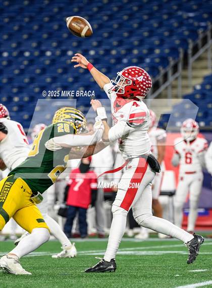Thumbnail 3 in North Attleborough vs King Philip Regional (MIAA Division 3 Final) photogallery.