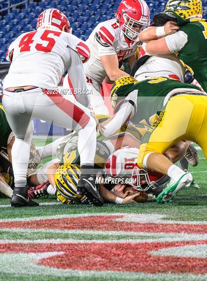 Thumbnail 3 in North Attleborough vs King Philip Regional (MIAA Division 3 Final) photogallery.