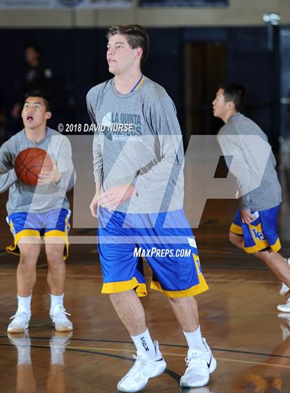 Thumbnail 2 in La Quinta vs. Santa Clarita Christian photogallery.
