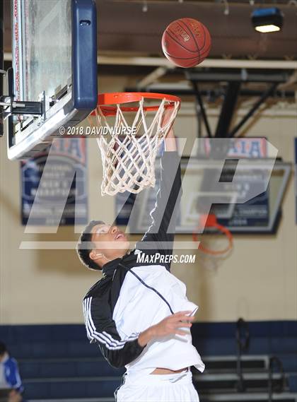 Thumbnail 2 in La Quinta vs. Santa Clarita Christian photogallery.
