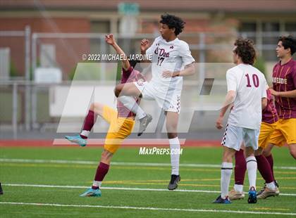 Thumbnail 3 in O'Dea @ Lakeside (WIAA 3A Semifinal) photogallery.