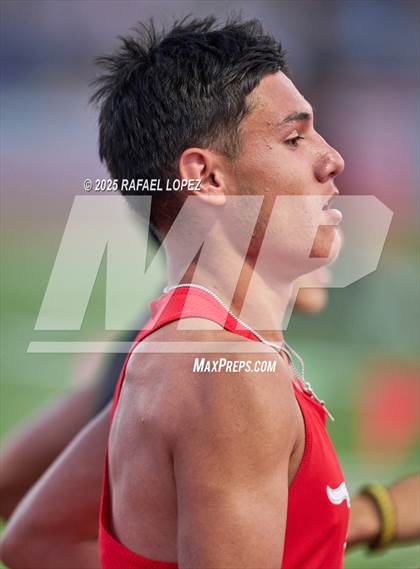 Thumbnail 2 in Panther Relays (1600M) photogallery.