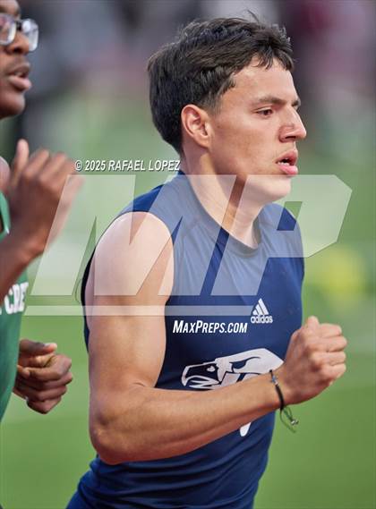 Thumbnail 1 in Panther Relays (1600M) photogallery.
