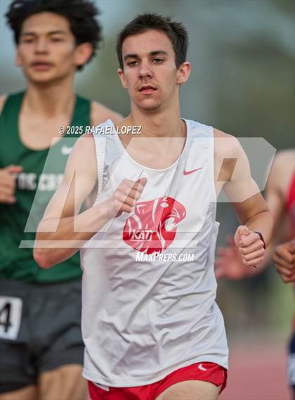 Thumbnail 2 in Panther Relays (1600M) photogallery.