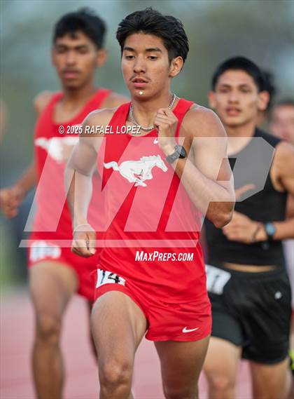 Thumbnail 3 in Panther Relays (1600M) photogallery.