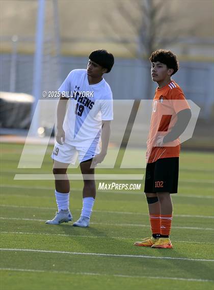 Thumbnail 3 in Grand Saline vs Athens photogallery.
