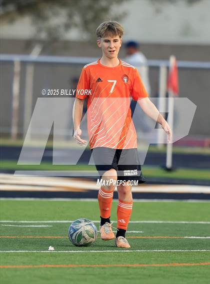 Thumbnail 2 in Grand Saline vs Athens photogallery.