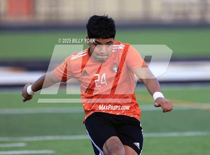 Thumbnail 1 in Grand Saline vs Athens photogallery.